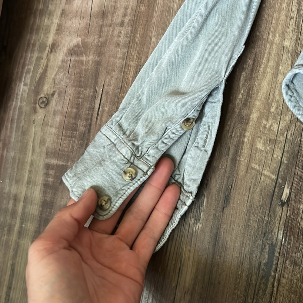 American Eagle Shirt Light Gray Button-Up Shirt - Picture 4 of 4